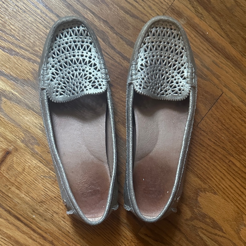 UGG Women's Metallic Gold Flats
